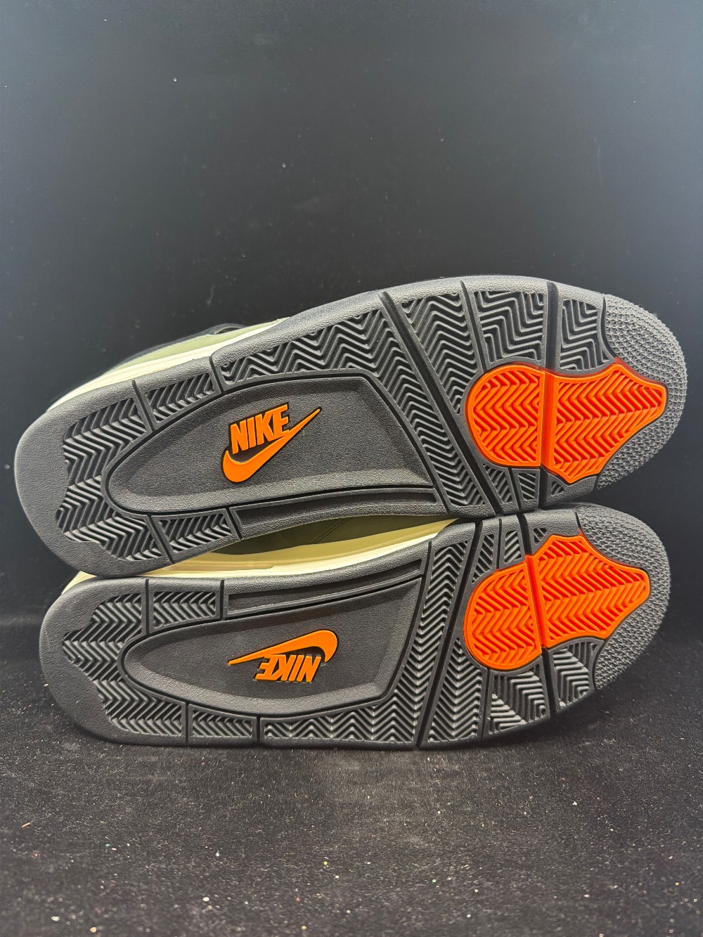 AJ 4 - UNDEFEATED (2025)