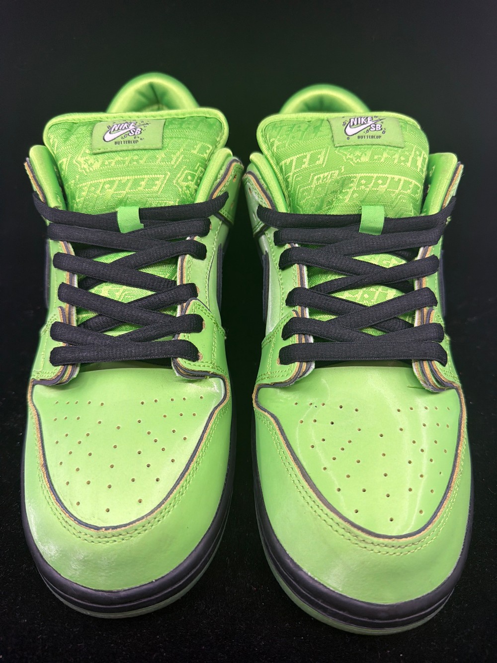 *USED* NIKE SB DUNK LOW - THE POWERPUFF GIRLS BUTTERCUP