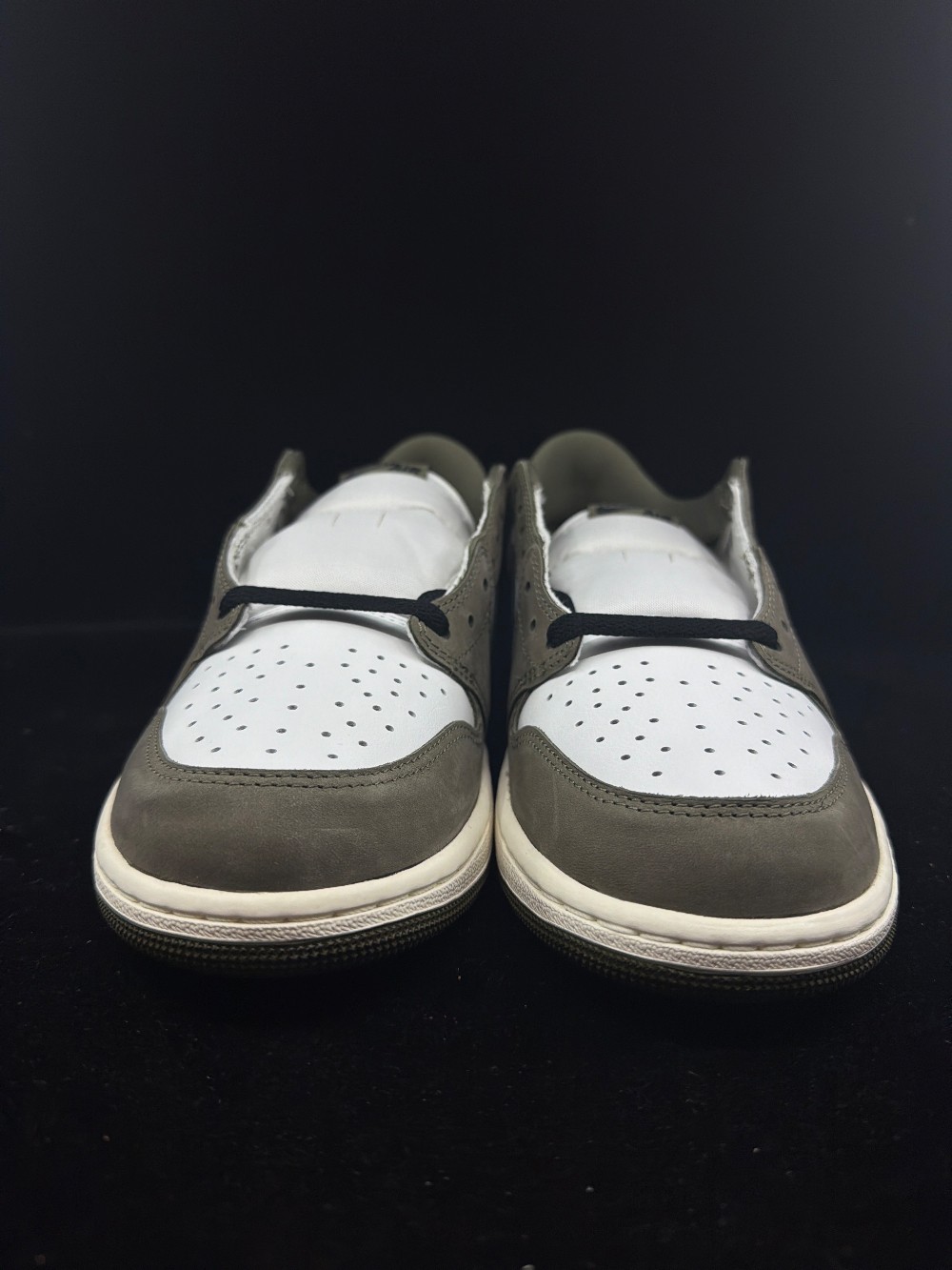 AJ 1 LOW - MEDIUM OLIVE