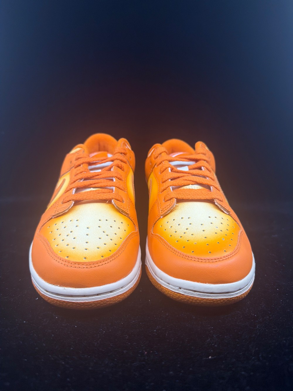 NIKE DUNK LOW (W) - MAGMA ORANGE