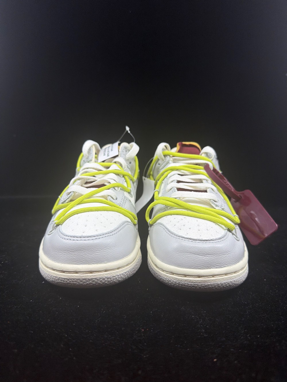 NIKE DUNK LOW X OFF-WHITE - LOT 8