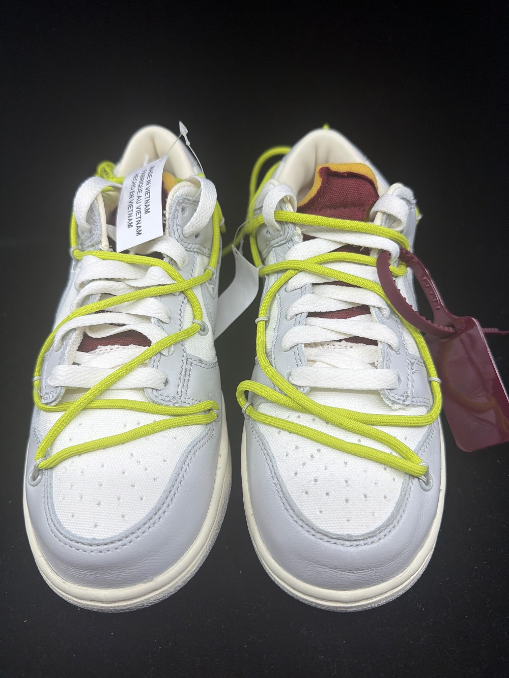 NIKE DUNK LOW X OFF-WHITE - LOT 8