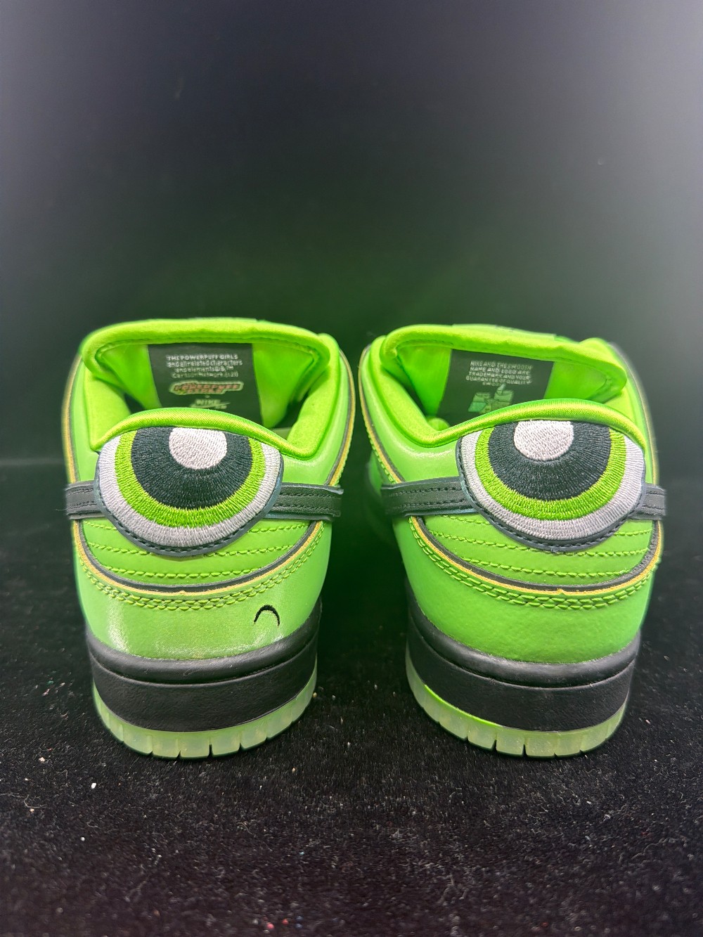 NIKE SB DUNK LOW - THE POWERPUFF GIRLS BUTTERCUP