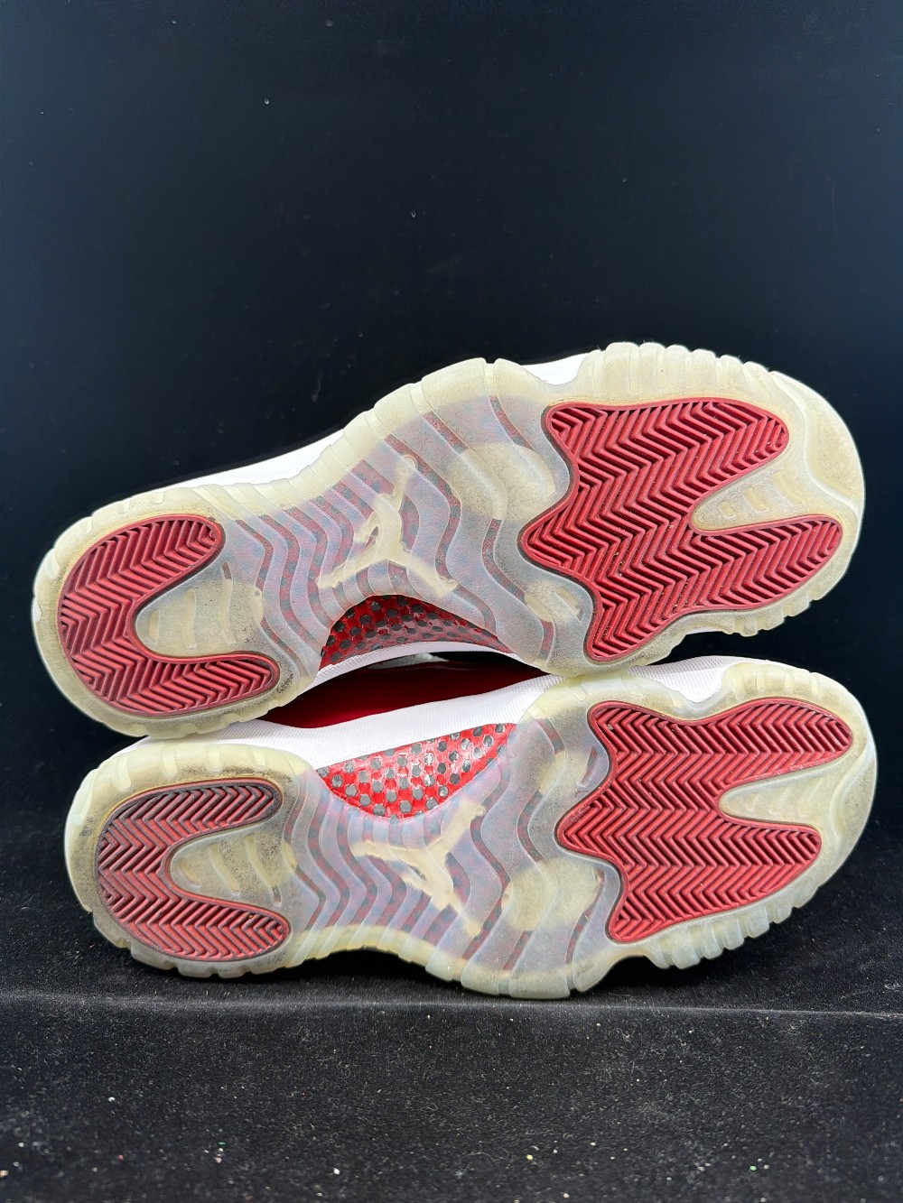 *USED/REP BOX* AJ 11 - CHERRY