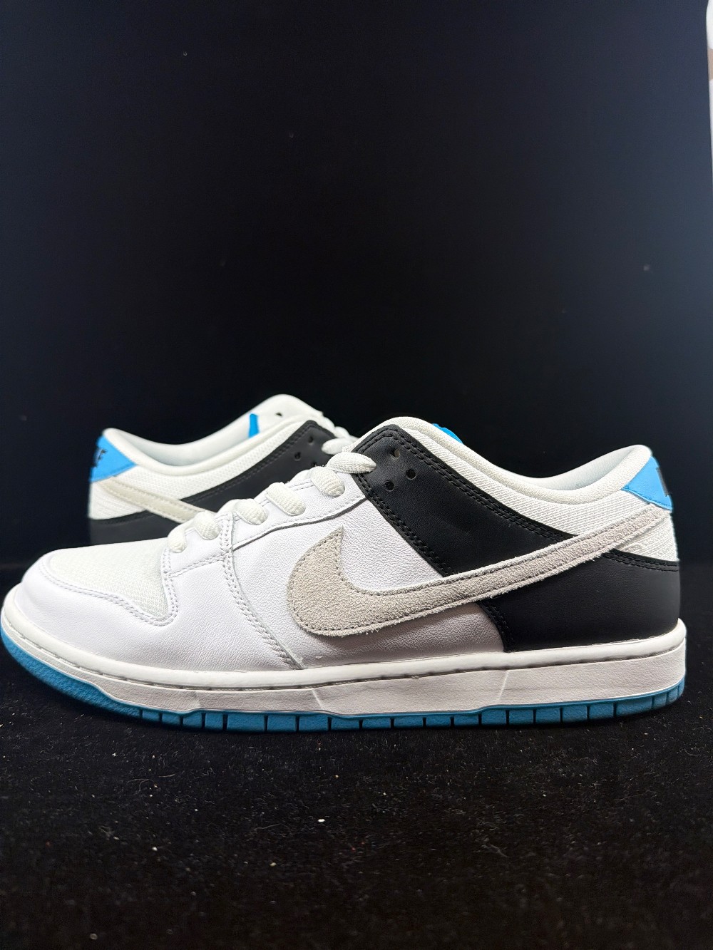 *USED* NIKE SB DUNK LOW - LASER BLUE