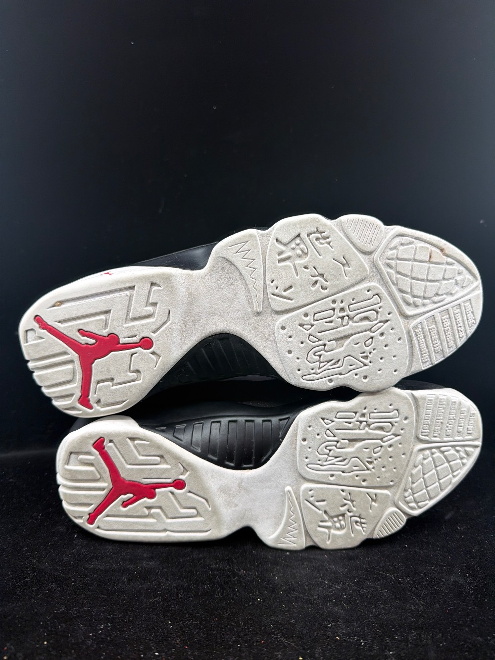 *USED* AJ 9 - OG (2016)