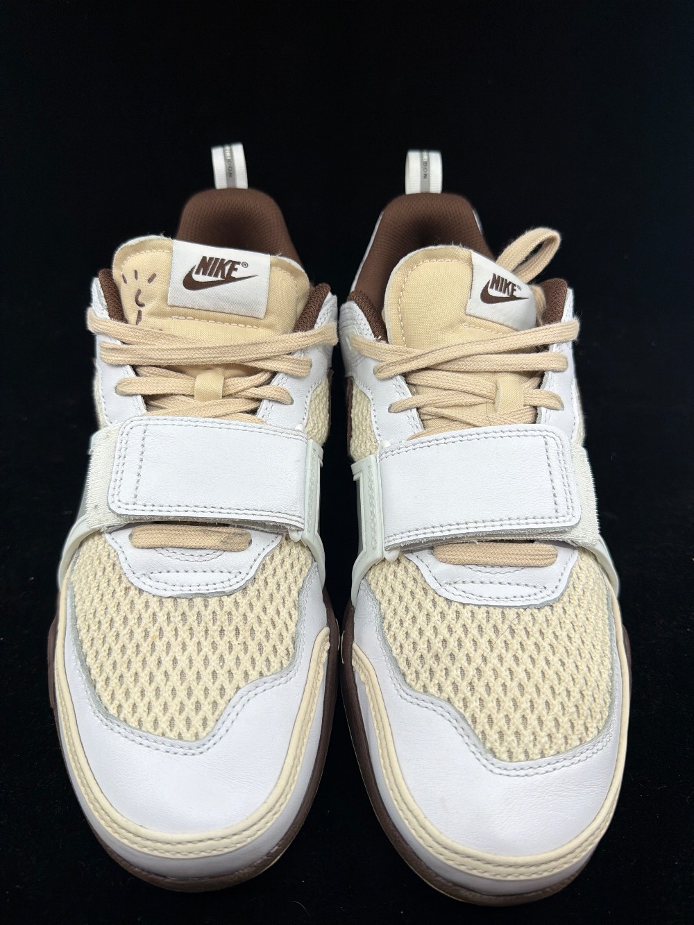 *USED* NIKE ZOOM FIELD JAXX X TRAVIS SCOTT - LIGHT CHOCOLATE