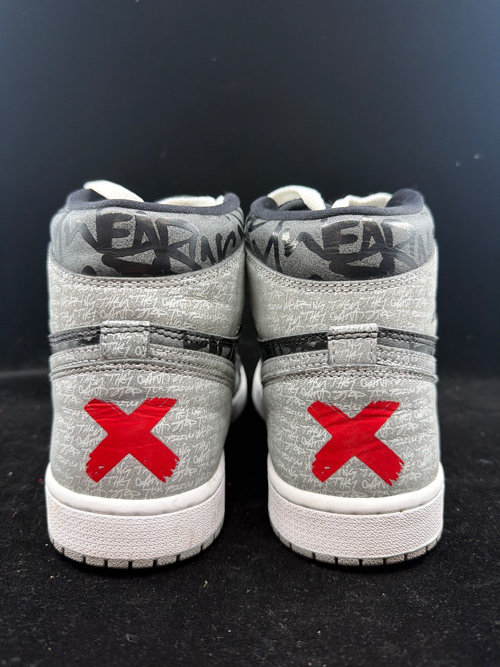 *USED* AJ 1 - REBELLIONAIRE