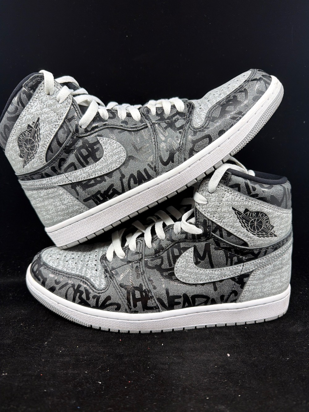 *USED* AJ 1 - REBELLIONAIRE