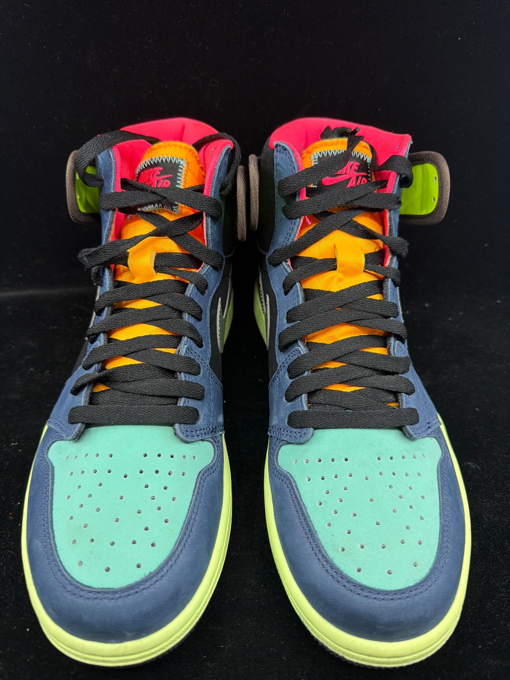 *USED* AJ 1 - TOKYO BIO HACK