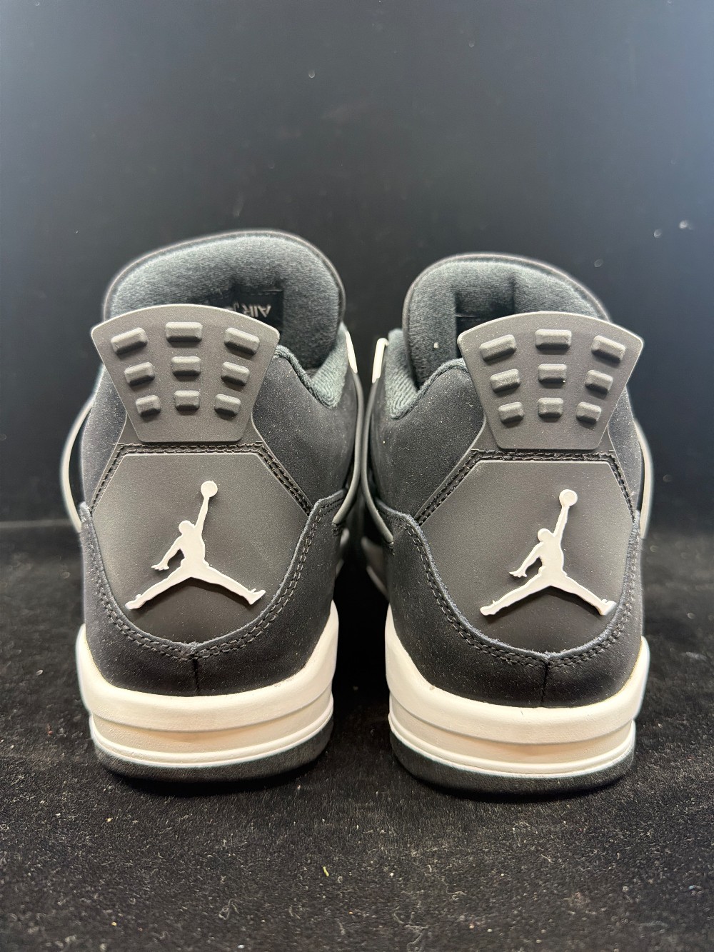 AJ 4 - WHITE THUNDER