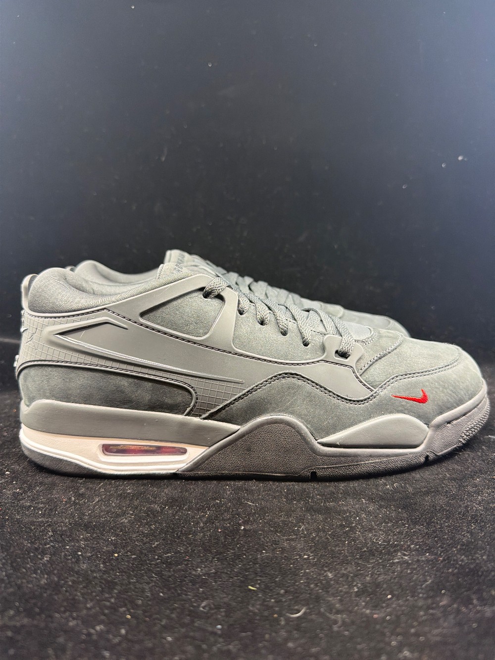 AJ 4 RM X NIGEL SYLVESTER - DRIVEWAY GREY