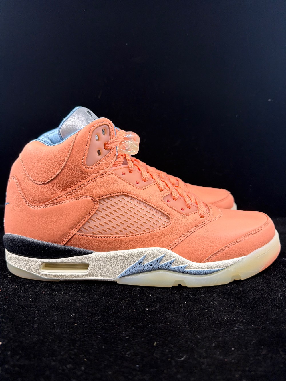 AJ 5 X DJ KHALED - WE THE BEST