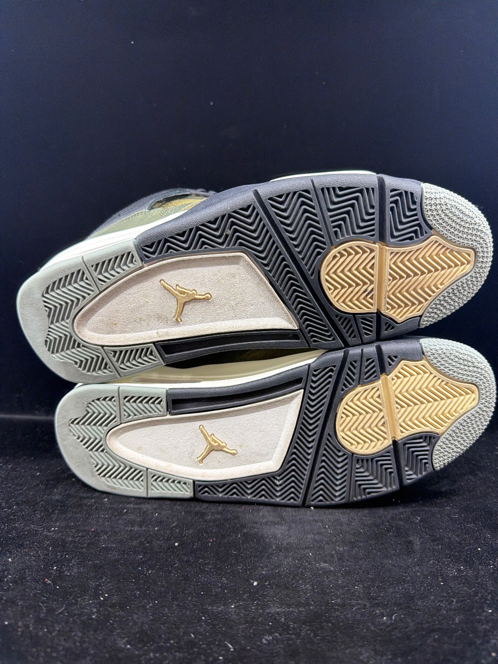 *USED* AJ 4 - CRAFT MEDIUM OLIVE