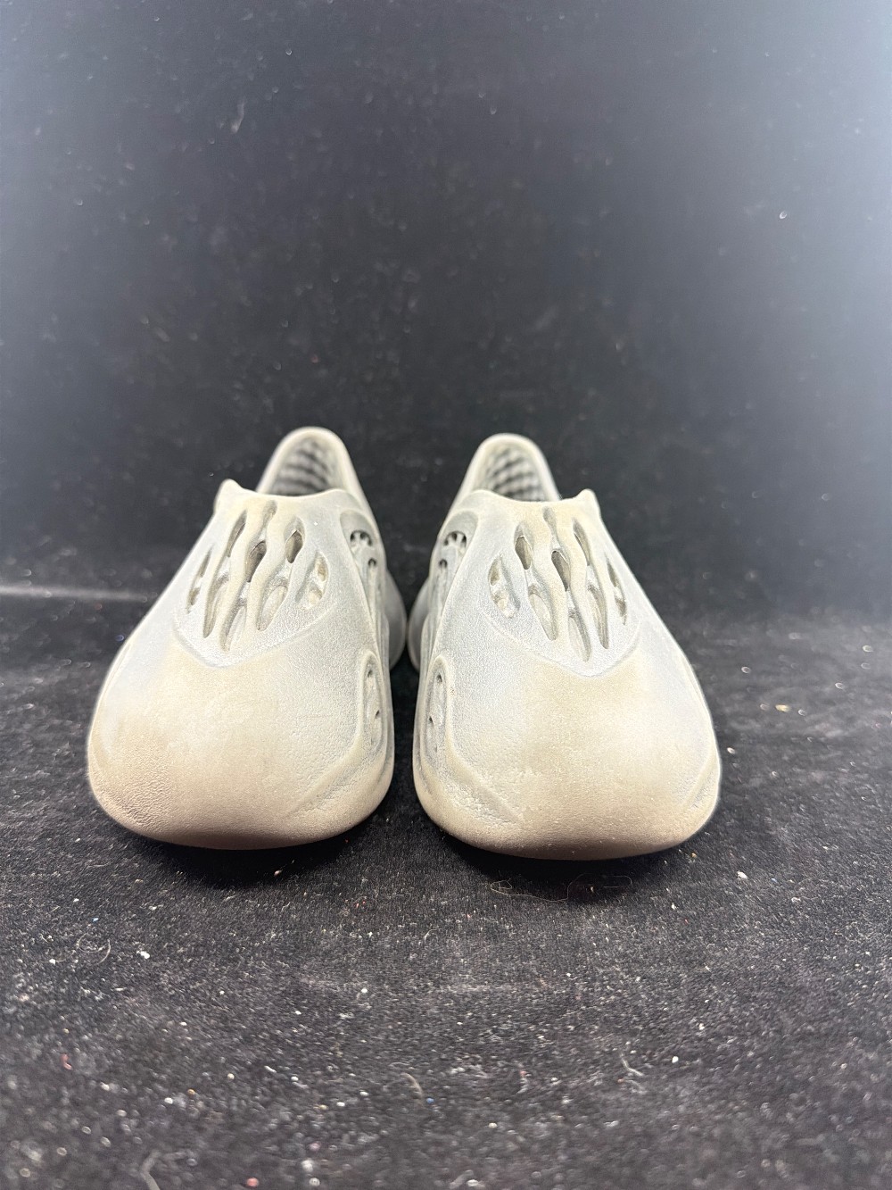 *USED* YEEZY FOAM RUNNR (PS) - ONYX