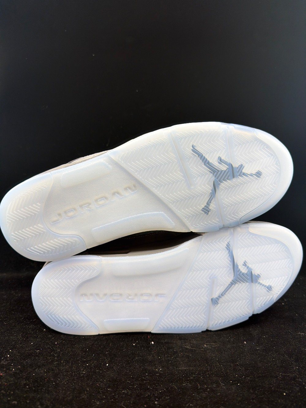 AJ 5 - WOLF GREY (2026)