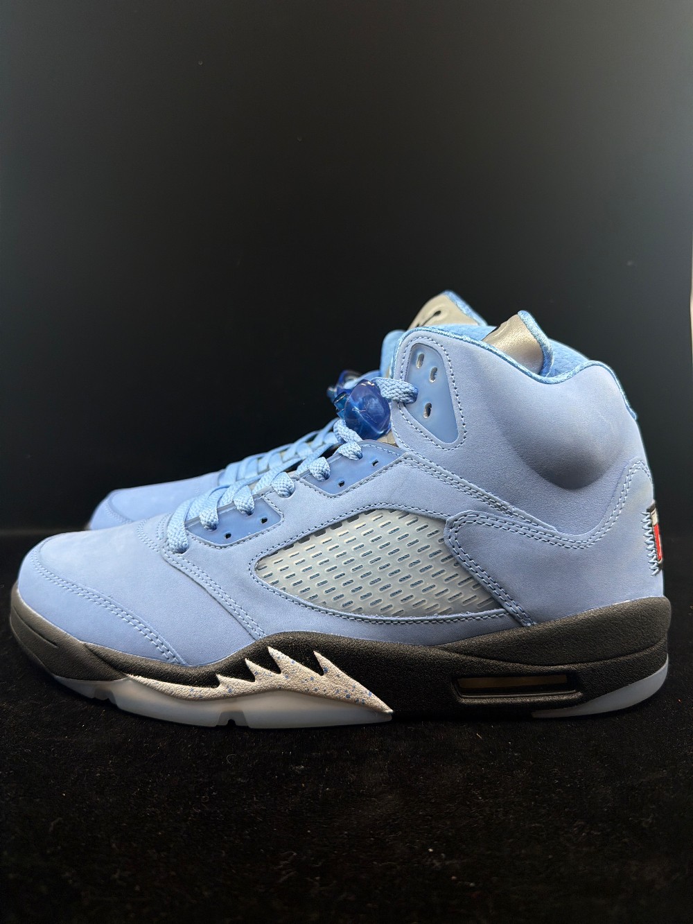 AJ 5 - UNC (REP BOX)