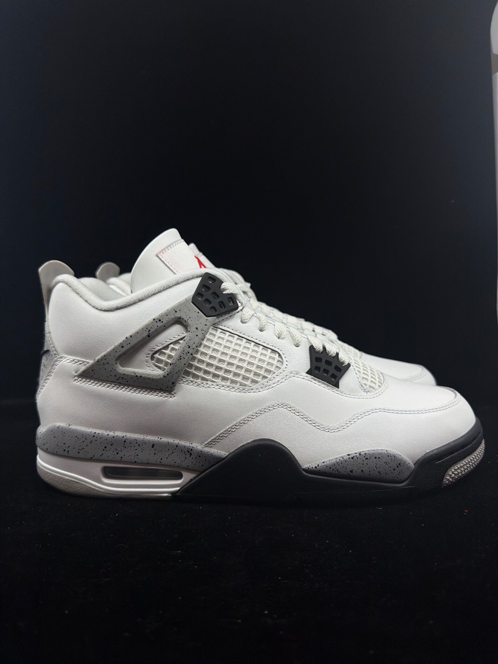 AJ 4 - WHITE CEMENT (2025)