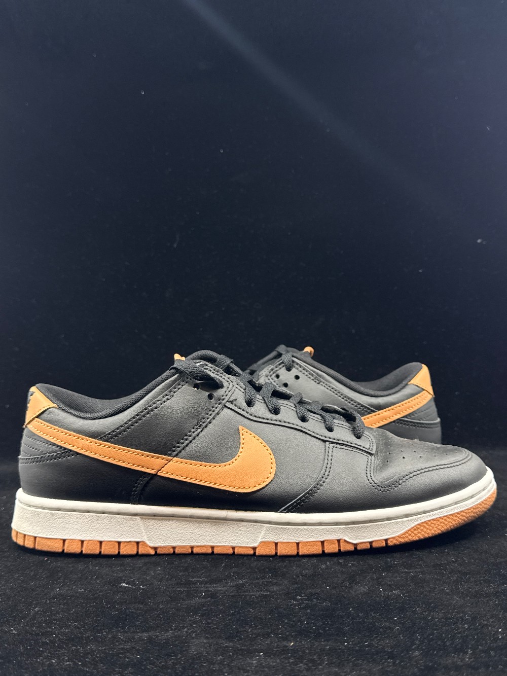 *USED/NO BOX* NIKE DUNK LOW - BLACK AMBER BROWN