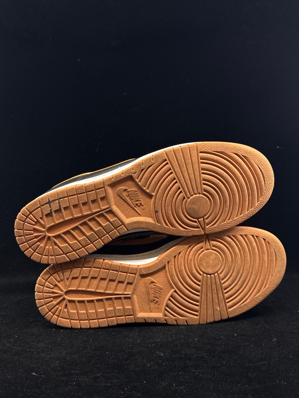 *USED/NO BOX* NIKE DUNK LOW - BLACK AMBER BROWN