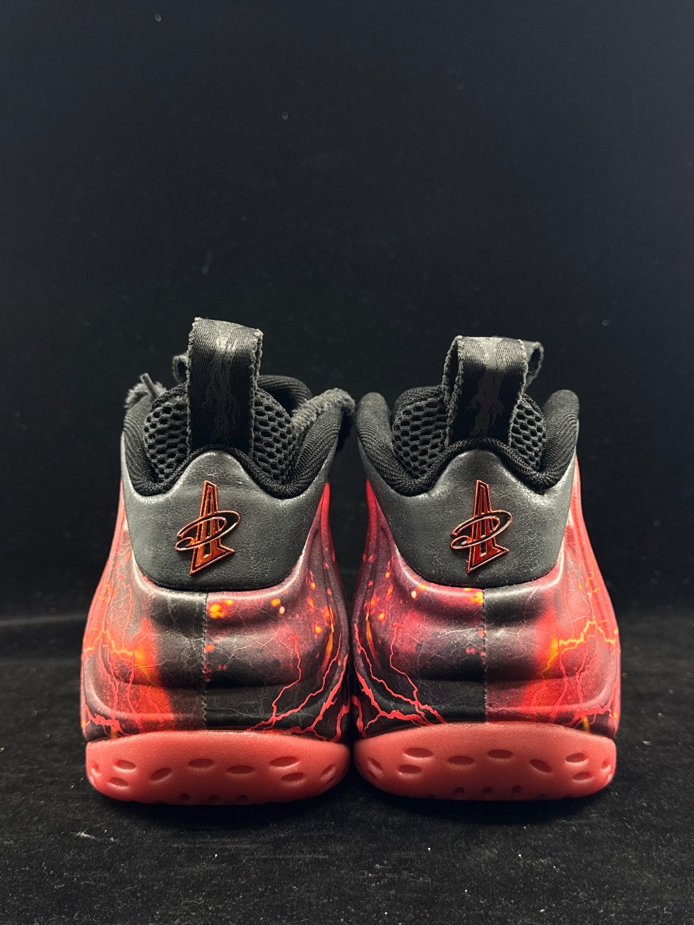 NIKE AIR FOAMPOSITE ONE PRM X STRANGER THINGS