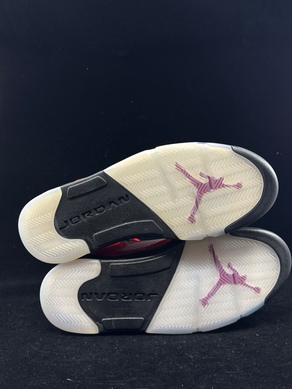 AJ 5 - RAGING BULL RED (2021)