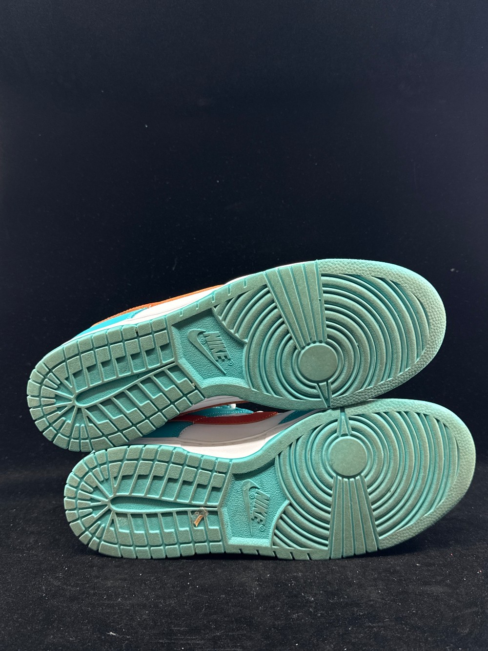 *USED/NO BOX* NIKE DUNK LOW - MIAMI DOLPHINS
