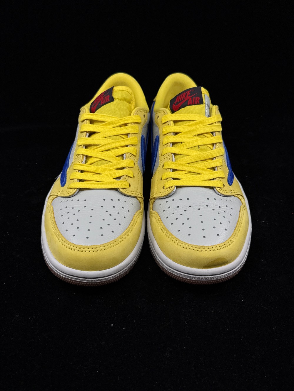 *USED* AJ 1 LOW X TRAVIS SCOTT (W) - CANARY
