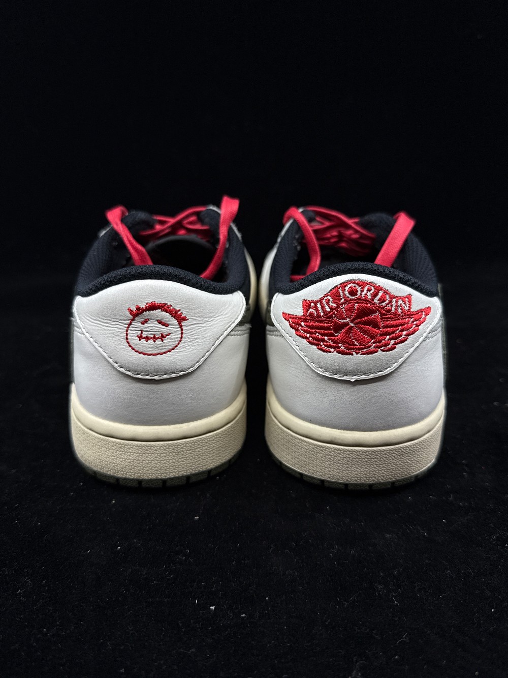 *USED* AJ 1 LOW X TRAVIS SCOTT (W) - OLIVE