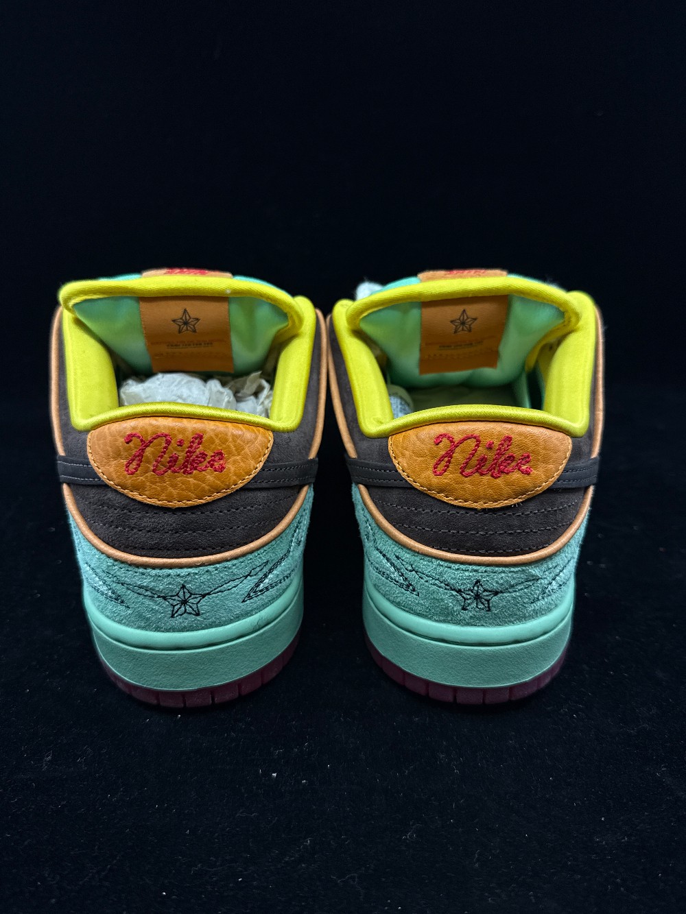 *USED* NIKE SB DUNK LOW - RODEO TOURMALINE