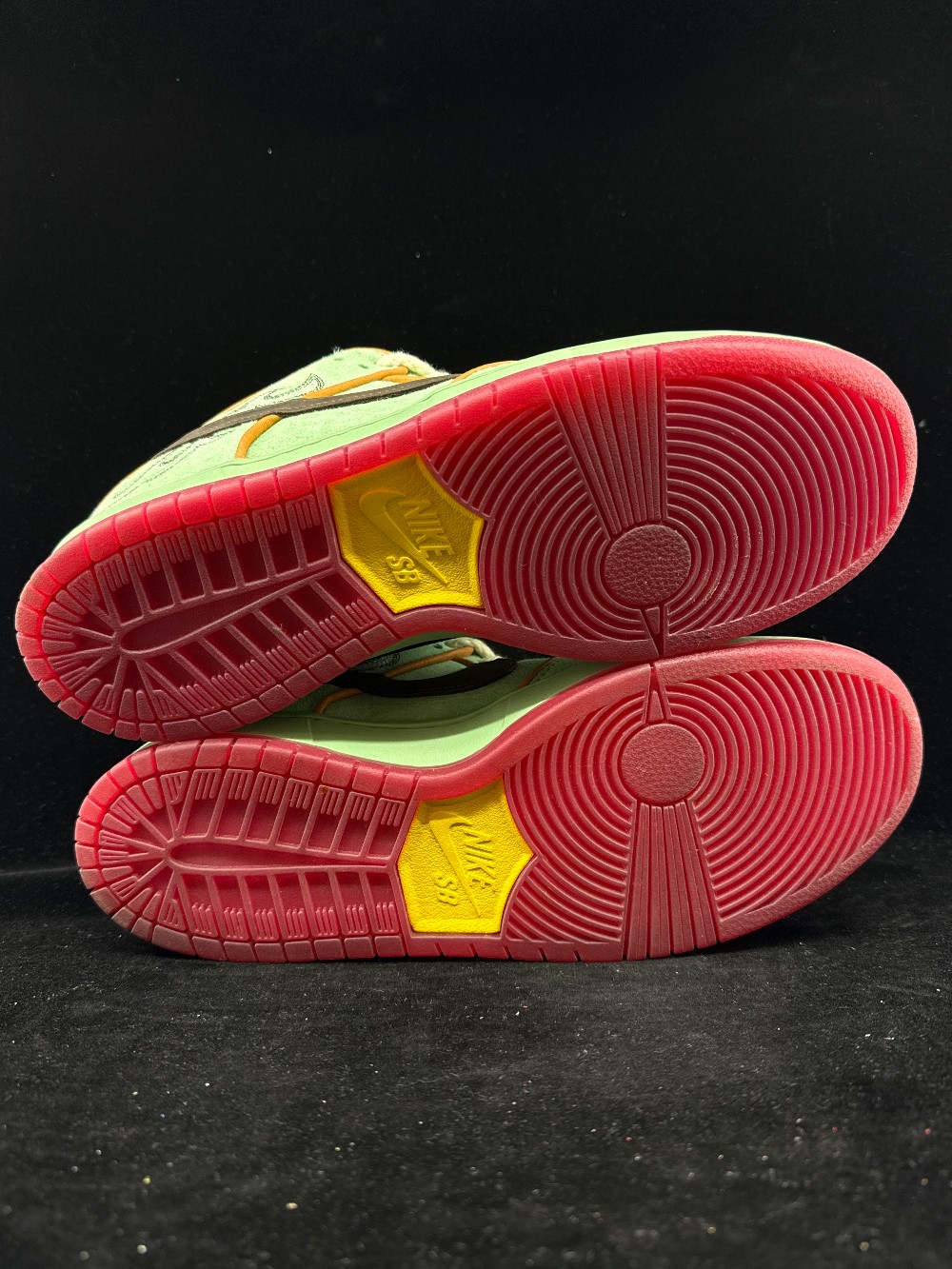 *USED* NIKE SB DUNK LOW - RODEO TOURMALINE