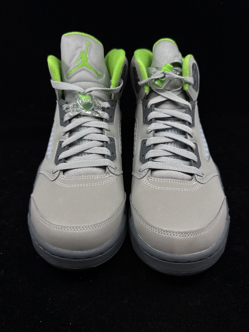 AJ 5 - GREEN BEAN (2022)