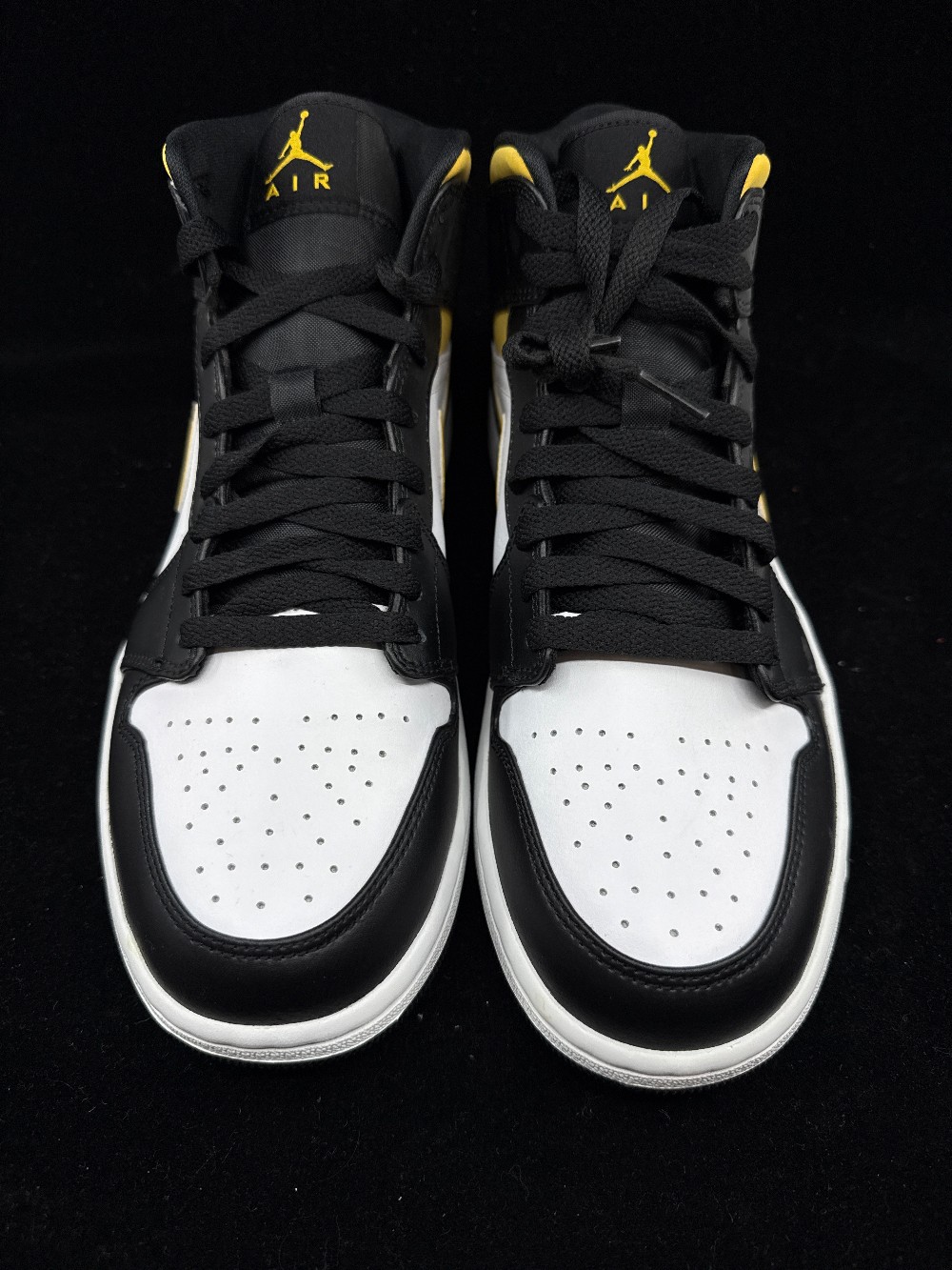 AJ 1 MID - WHITE POLLEN BLACK