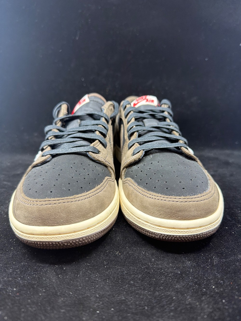 AJ 1 LOW OG X TRAVIS SCOTT - MOCHA