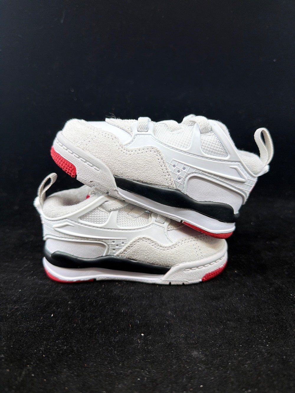 *NO BOX* AJ 4 RM (TD) - WHITE VARSITY RED