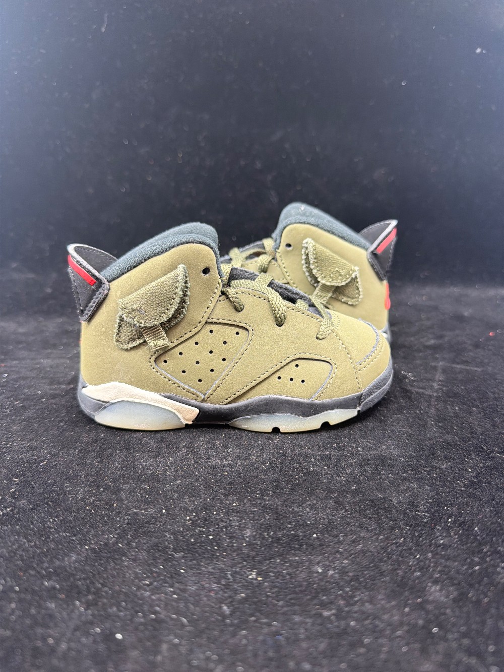*USED* AJ 6 X TRAVIS SCOTT (TD) - OLIVE