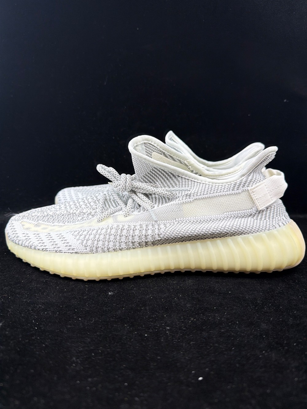 *NO BOX* YEEZY 350 - STATIC (NON-REFLECTIVE)