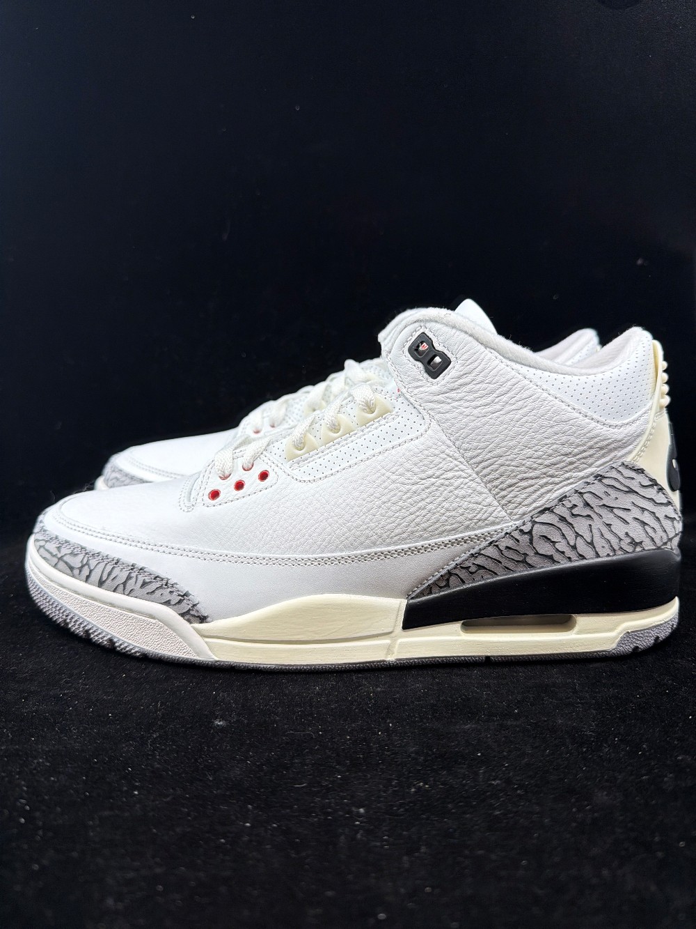 AJ 3 - WHITE CEMENT REIMAGINED