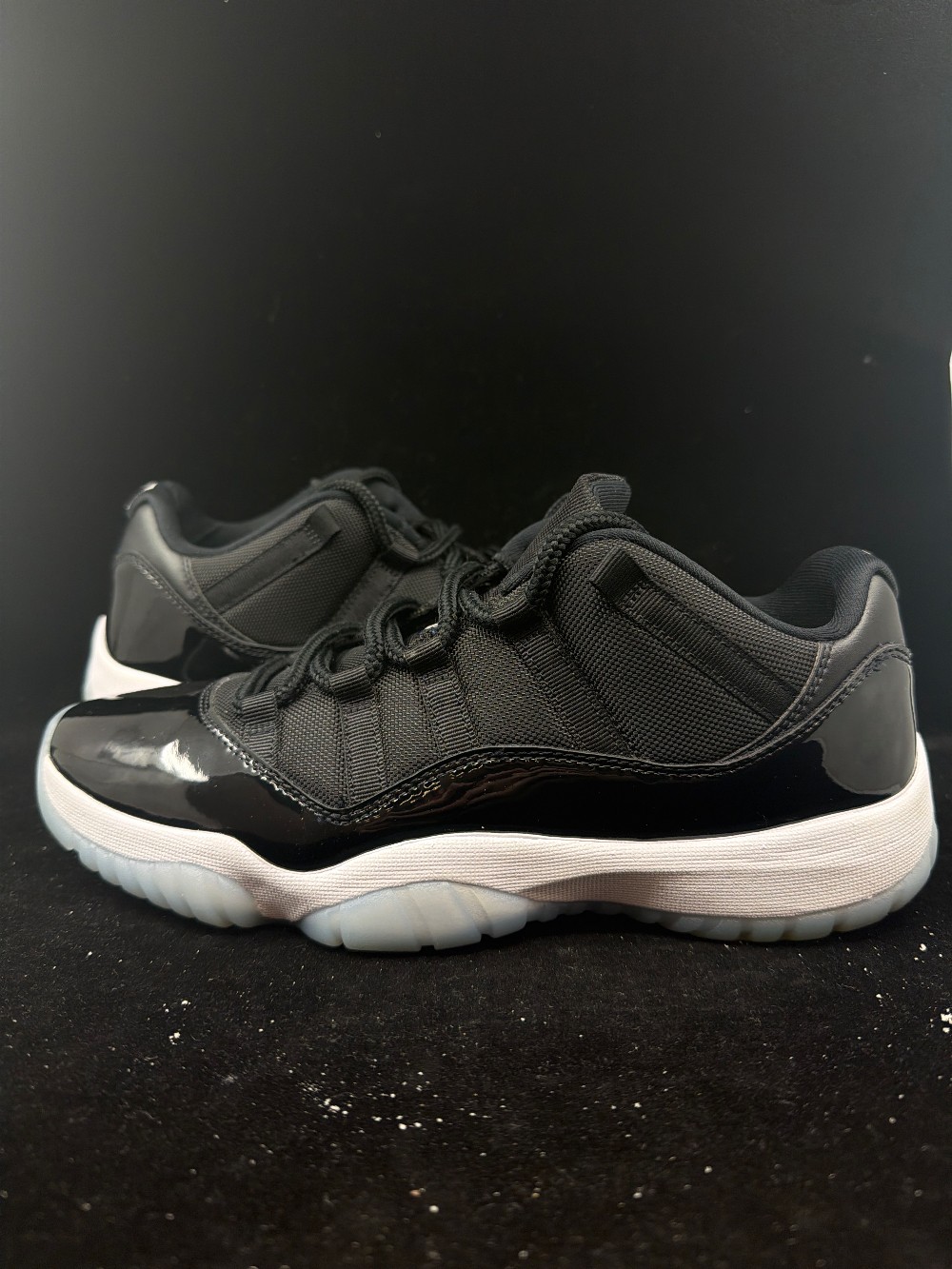 *USED/NO BOX* AJ 11 LOW - SPACE JAM