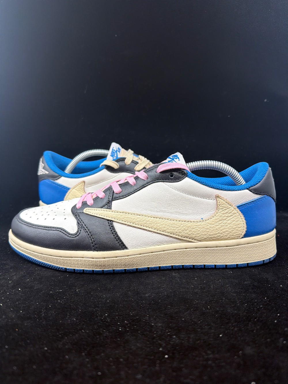 *USED* AJ 1 LOW X TRAVIS SCOTT - FRAGMENT