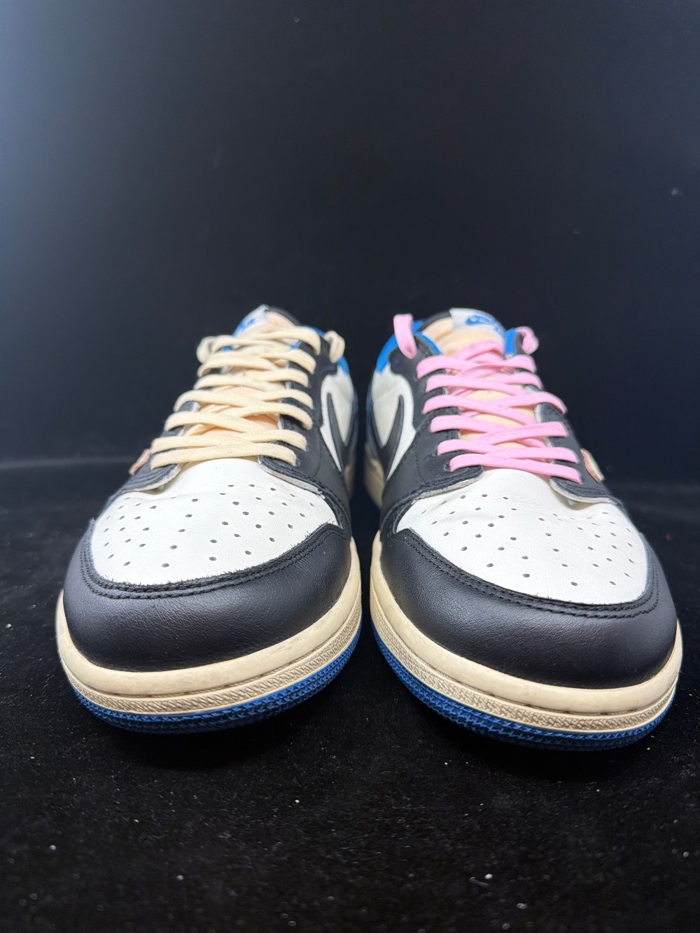*USED* AJ 1 LOW X TRAVIS SCOTT - FRAGMENT
