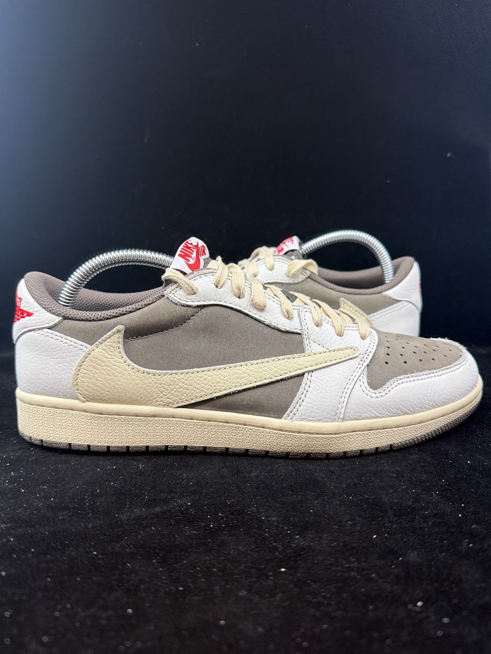 *USED* AJ 1 LOW X TRAVIS SCOTT - REVERSE MOCHA