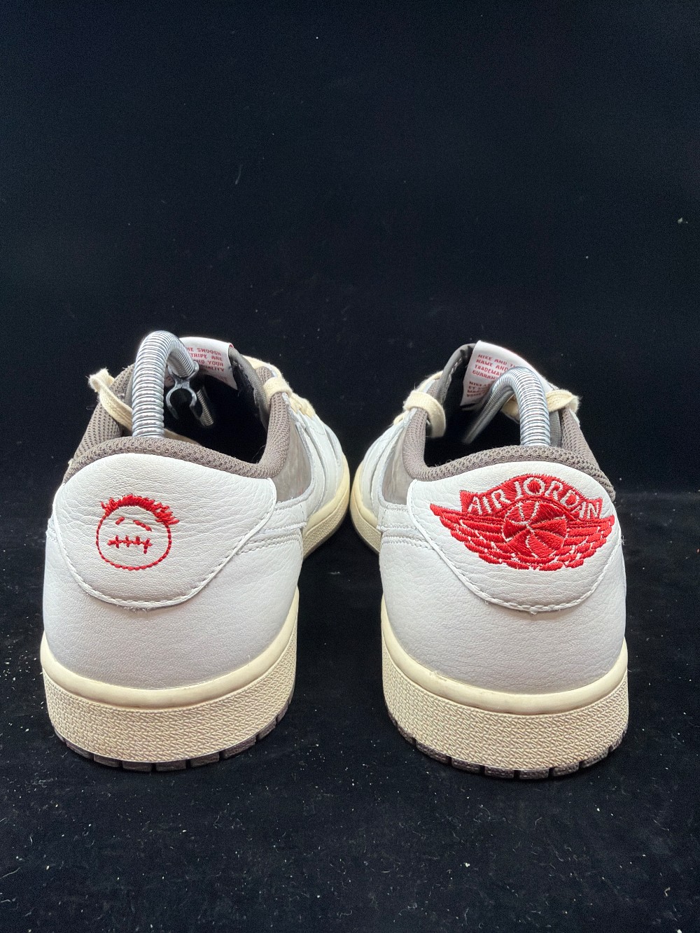 *USED* AJ 1 LOW X TRAVIS SCOTT - REVERSE MOCHA