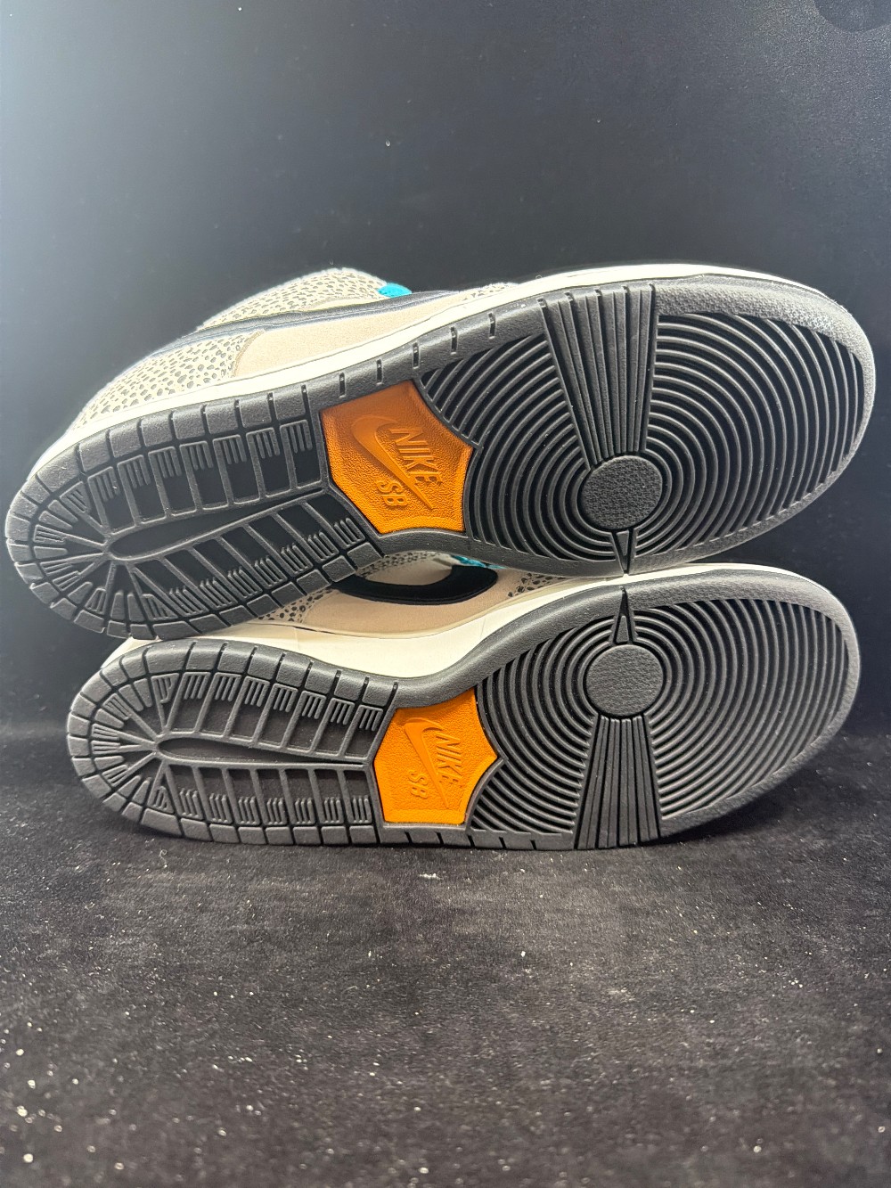 NIKE SB DUNK LOW - ELECTRIC PACK OLYMPIC SAFARI