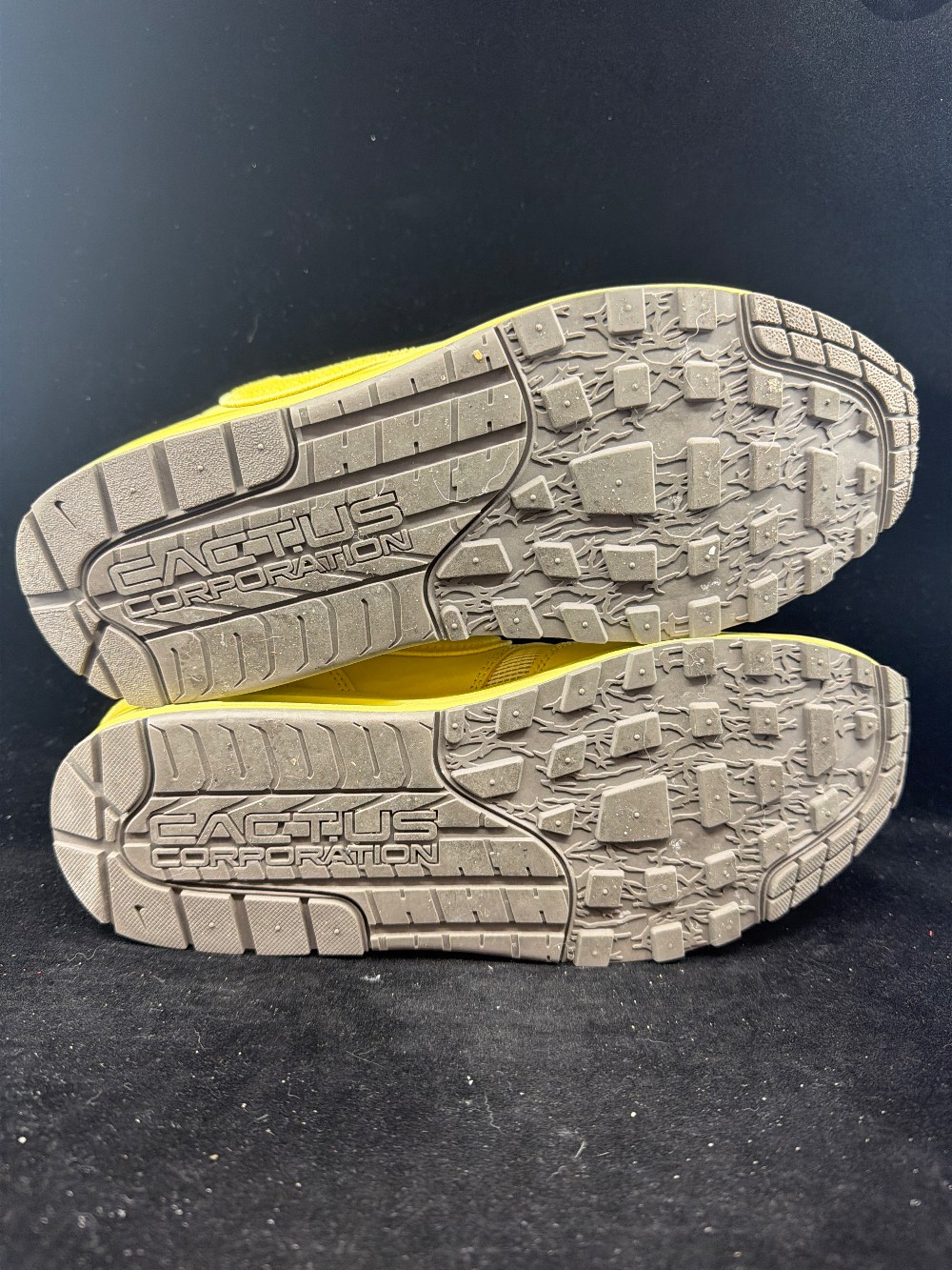 *USED* NIKE AIR MAX 1 X TRAVIS SCOTT CACTUS JACK - SATURN GOLD