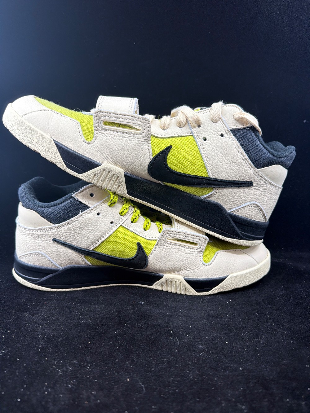 *USED* JORDAN JUMPMAN JACK X TRAVIS SCOTT - BRIGHT CACTUS