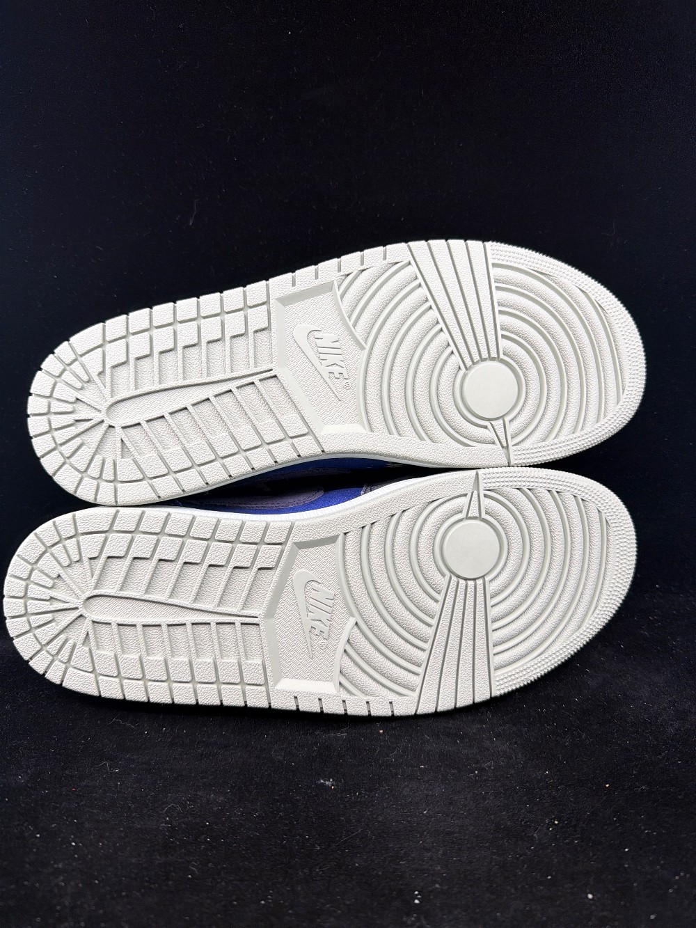 AJ 1 LOW X ZION WILLIAMSON VOODOO ALTERNATE