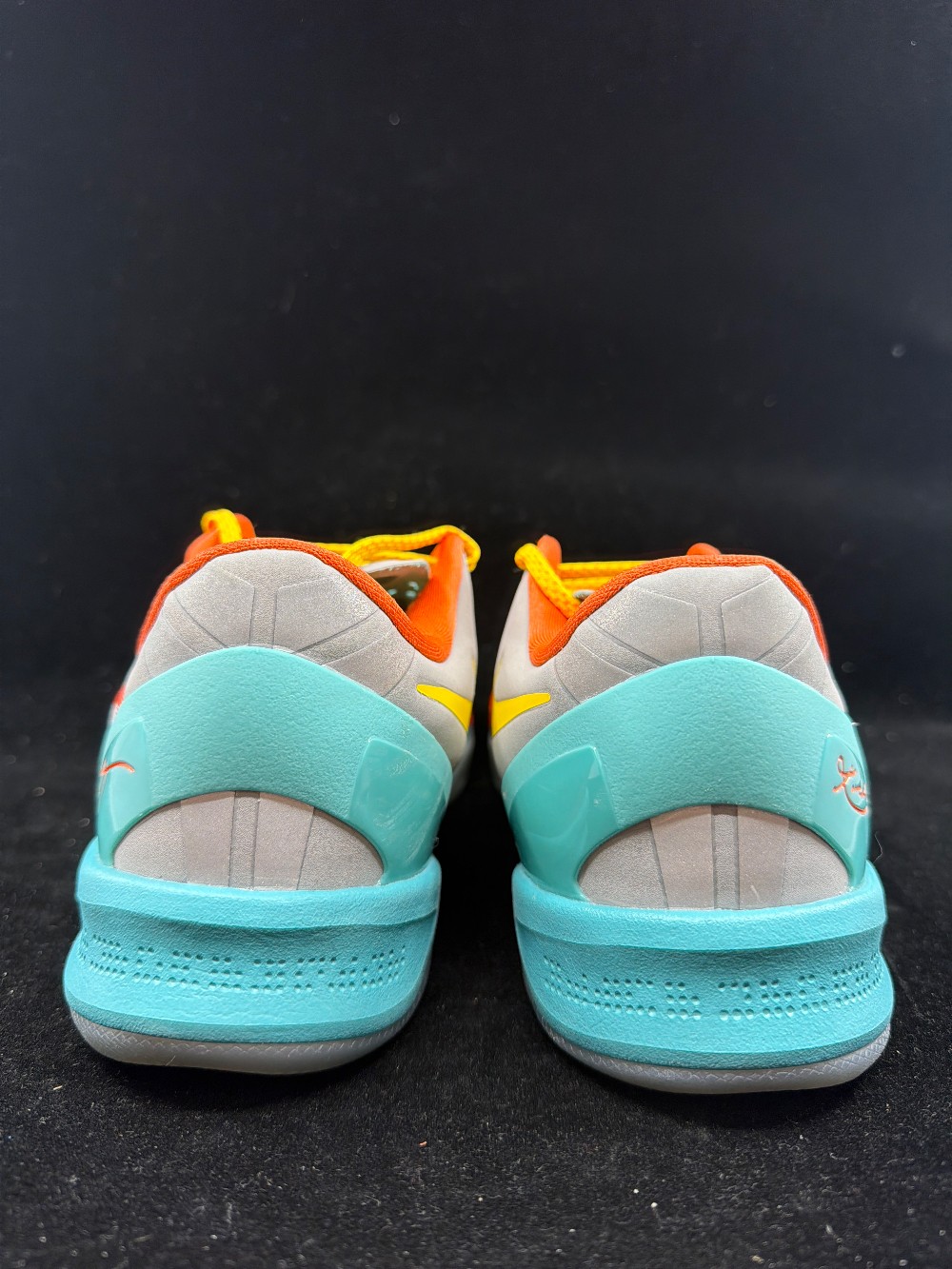 *USED* NIKE KOBE 8 PROTRO - VENICE BEACH (2024)