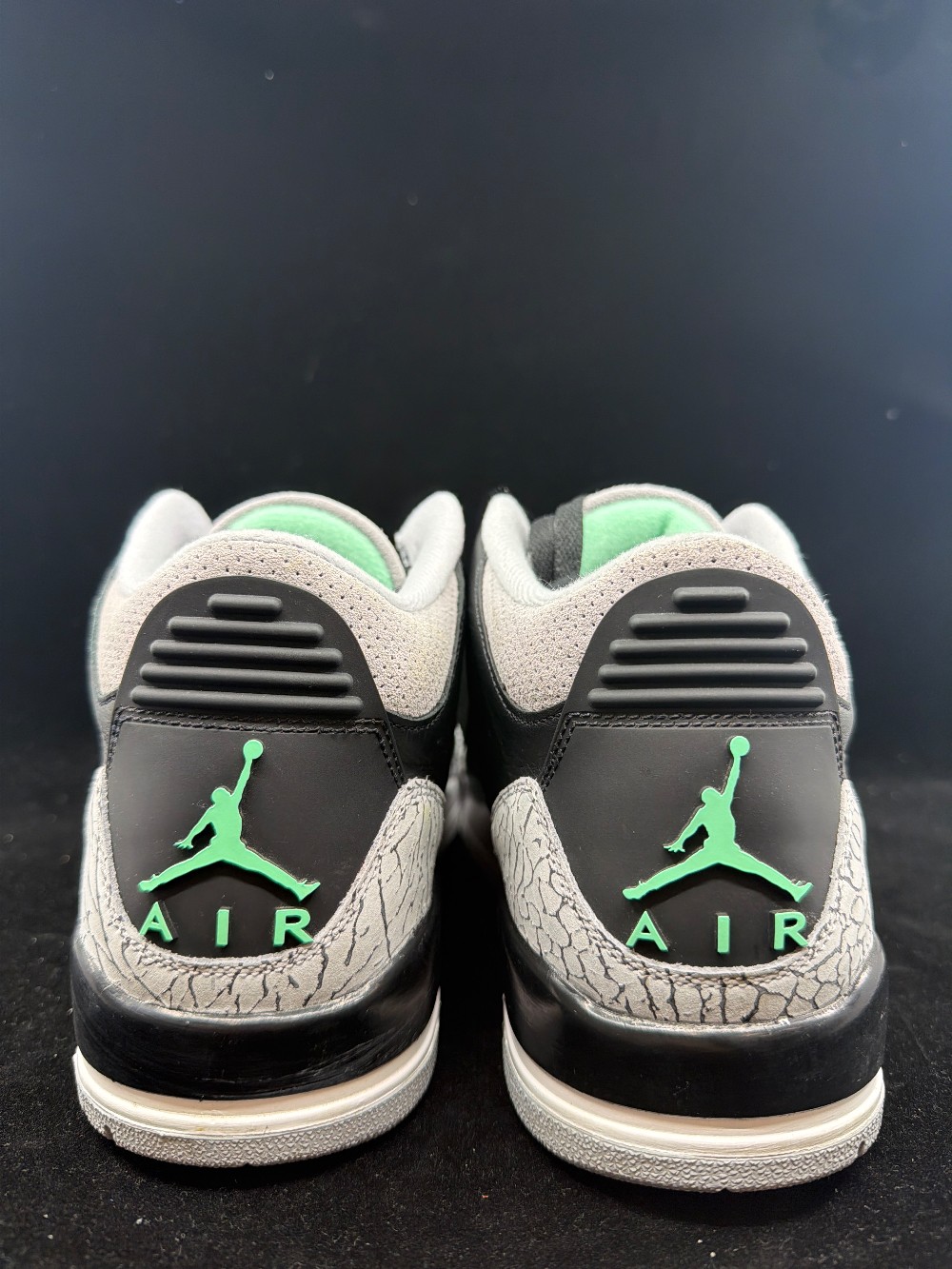 *USED* AJ 3 - GREEN GLOw