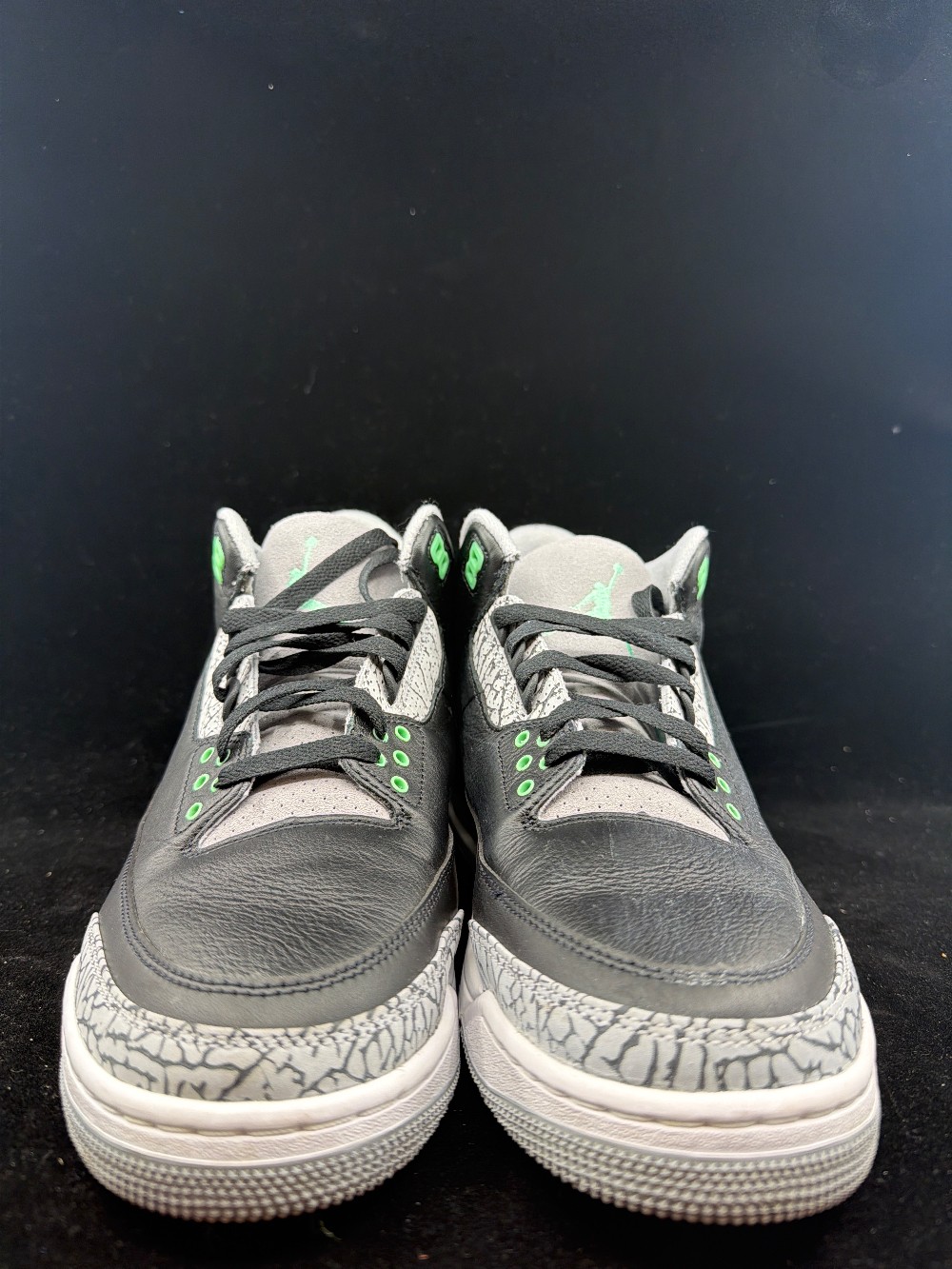 *USED* AJ 3 - GREEN GLOw